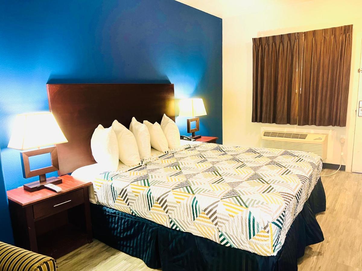 Motel Baymont By Wyndham Ridgecrest Esterno foto