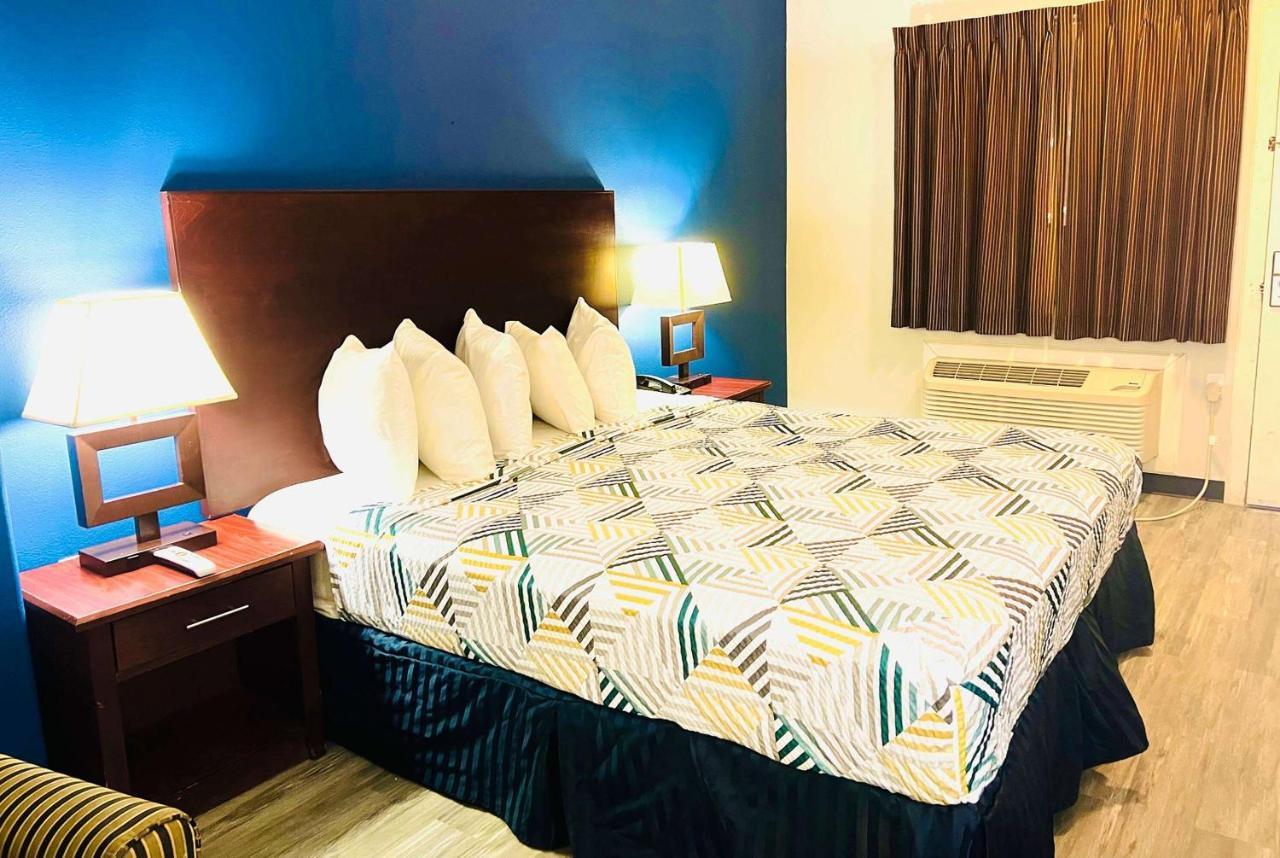 Motel Baymont By Wyndham Ridgecrest Esterno foto