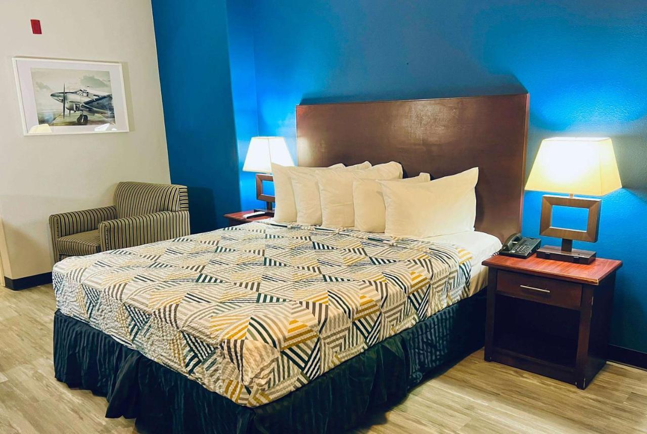 Motel Baymont By Wyndham Ridgecrest Esterno foto