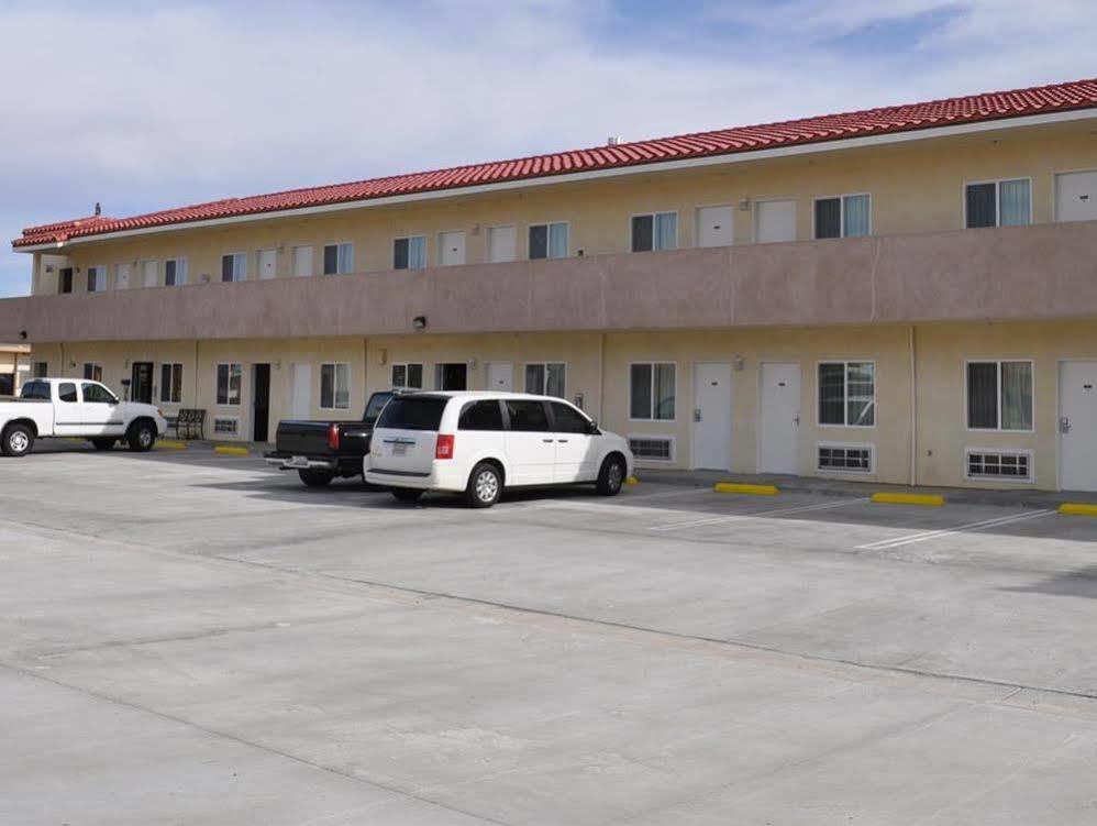 Motel Baymont By Wyndham Ridgecrest Esterno foto